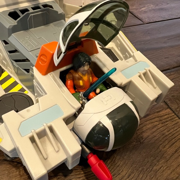 Playskool Heroes Star Wars The Ghost Playset - Picture 6 of 10